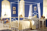  twin size canopy beds.